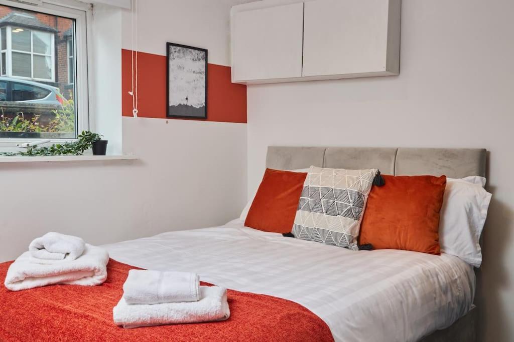 Large House Close To Leeds - Ideal For Groups Екстериор снимка