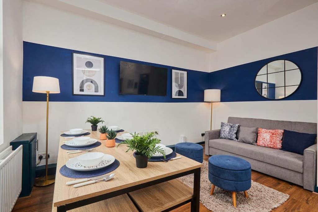 Large House Close To Leeds - Ideal For Groups Екстериор снимка